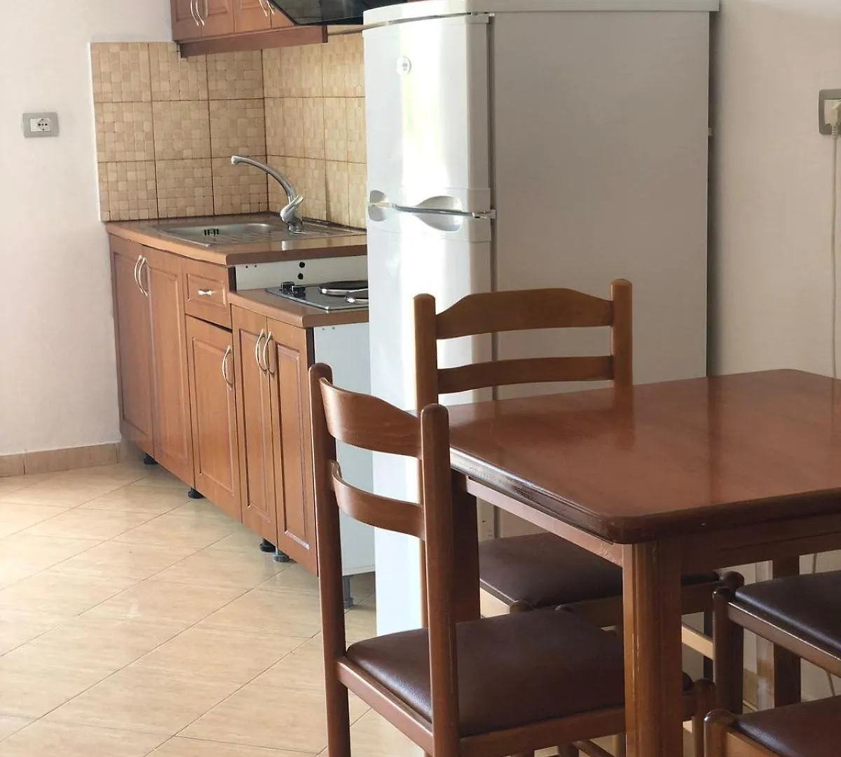 Ari'S Guest House Borsh Albania